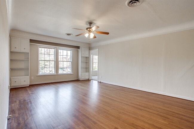 Building Photo - 4303 Emerson Ave