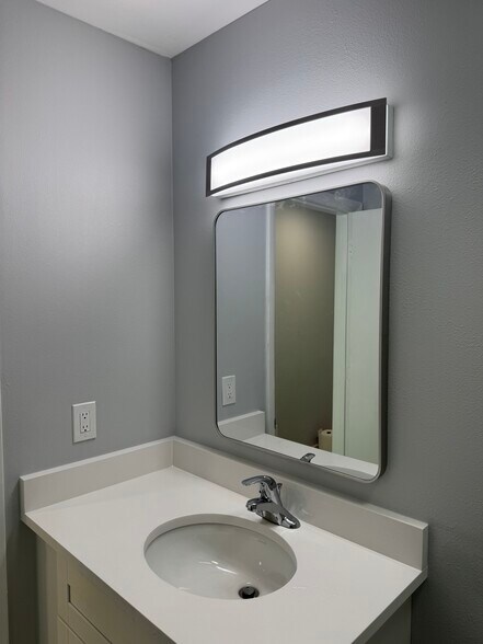 Building Photo - 3453 Clark Rd