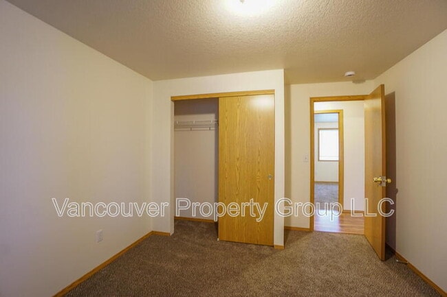 Building Photo - 19026 SE 12th Way