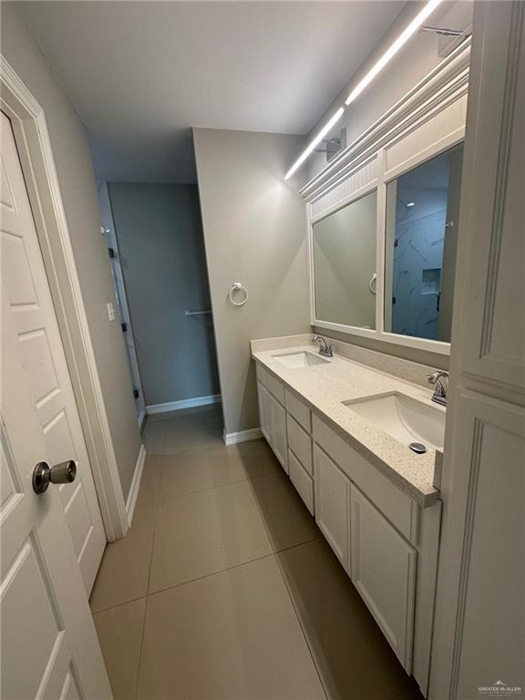 Building Photo - 16 Whitewing St