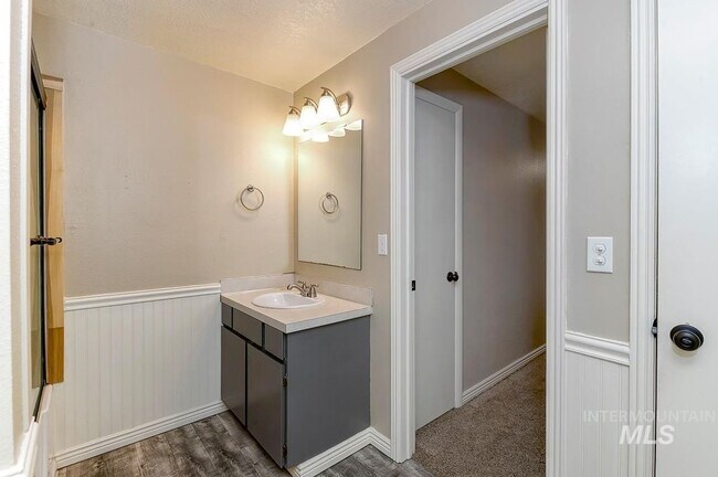 Building Photo - 2287 S Loyolla Ln