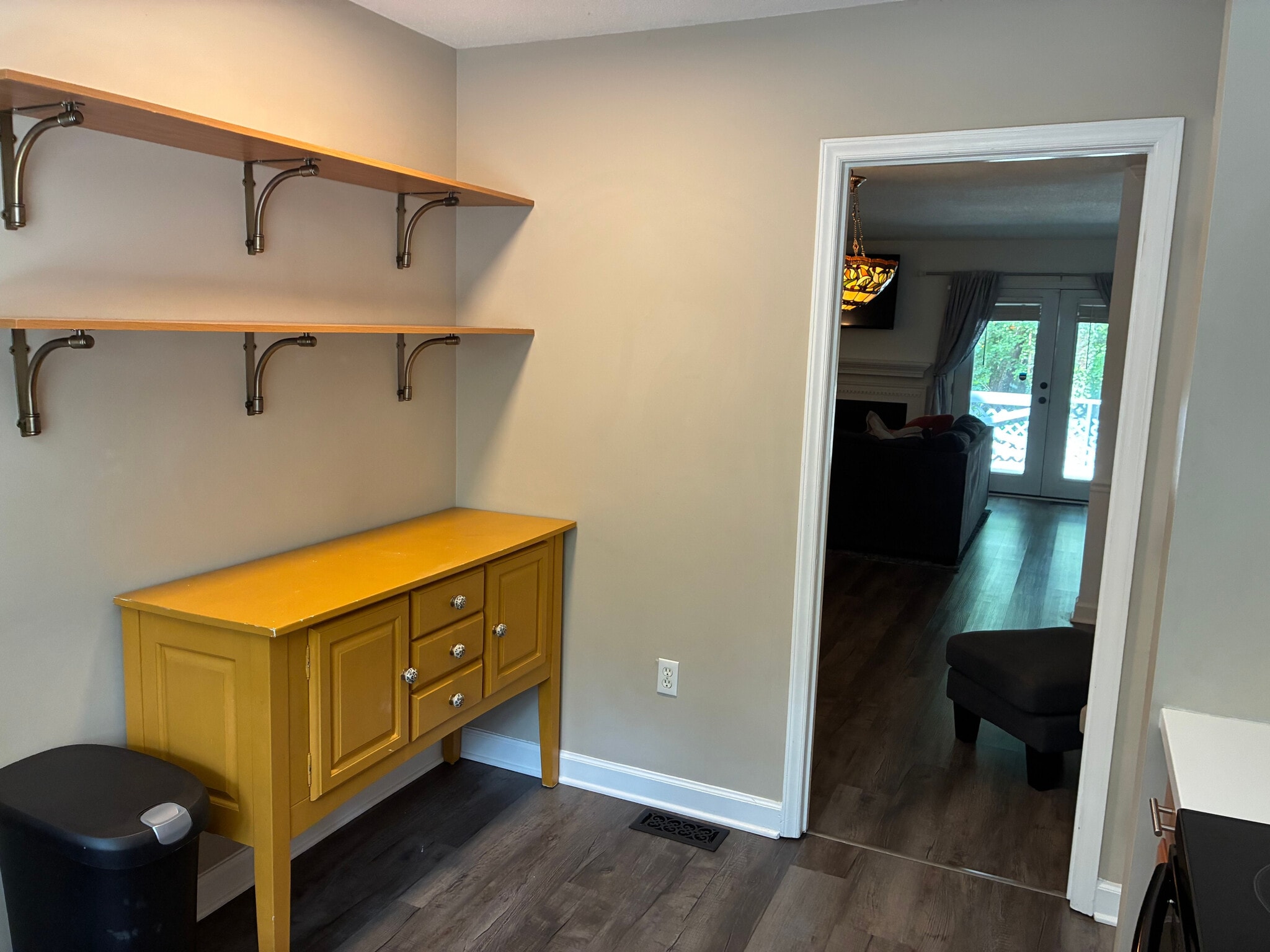 Building Photo - Room in Townhome on Willow Bridge Dr