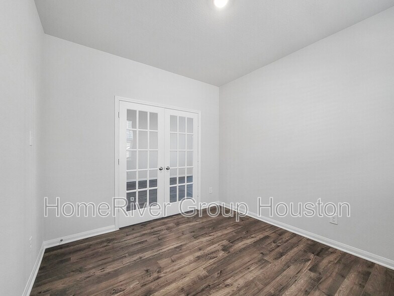 Building Photo - 305 Grayson Baw Ln