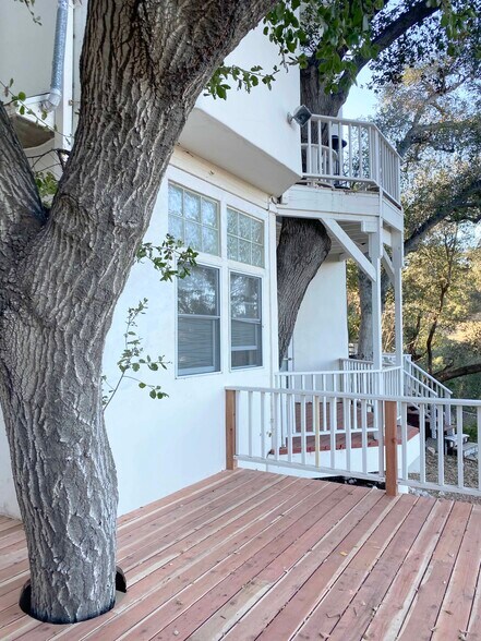 Building Photo - 21980 Alta Dr