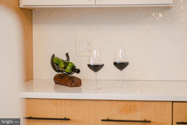 Building Photo - 13230 Falls Rd