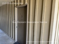 Building Photo - 2525 N Alvernon Way
