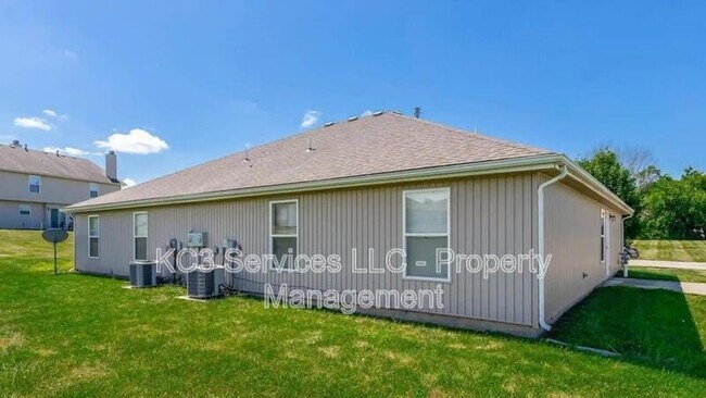 Building Photo - 307 Dauphine St