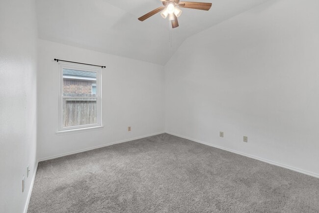 Building Photo - 28223 Fantail Dr