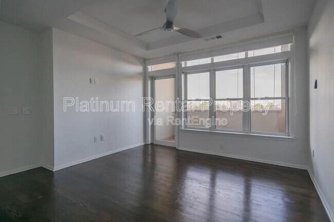 Building Photo - 3334 Peachtree Rd NE
