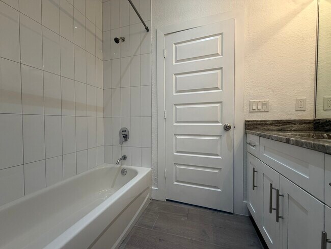 Building Photo - 329 Bella Sol Way