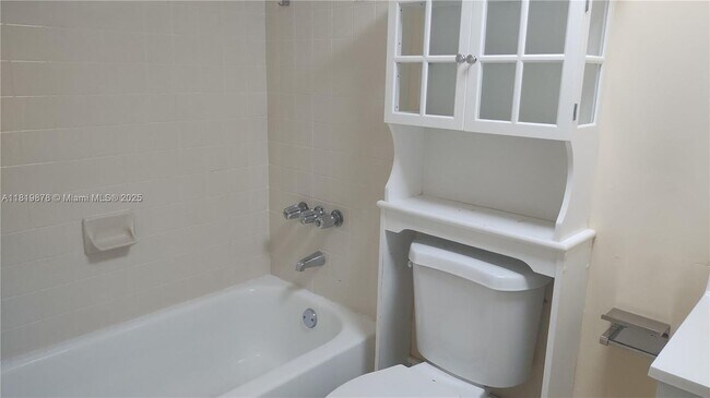 Building Photo - 6225 SW 131st Ct