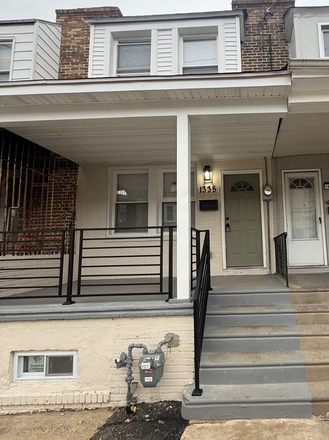 Building Photo - 1335 Morton St