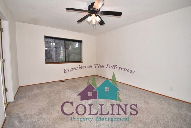 Building Photo - 10959 Henson Way