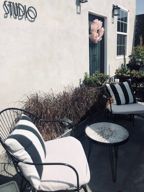 Front Patio - 1746 W 71st St