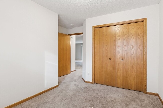 Building Photo - New Stainless Steel Appliances