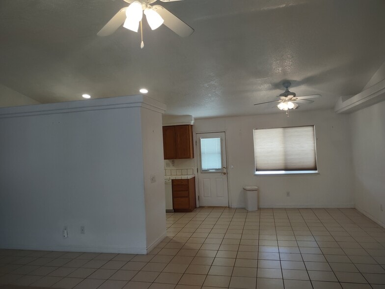 Building Photo - 17255 Donert St