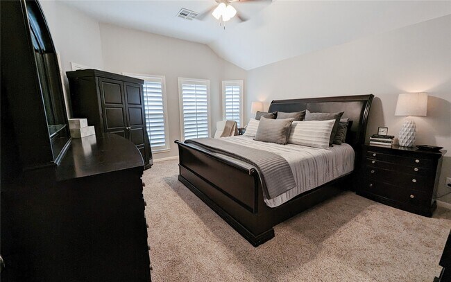 Building Photo - 5935 Sawyer Bend Ln