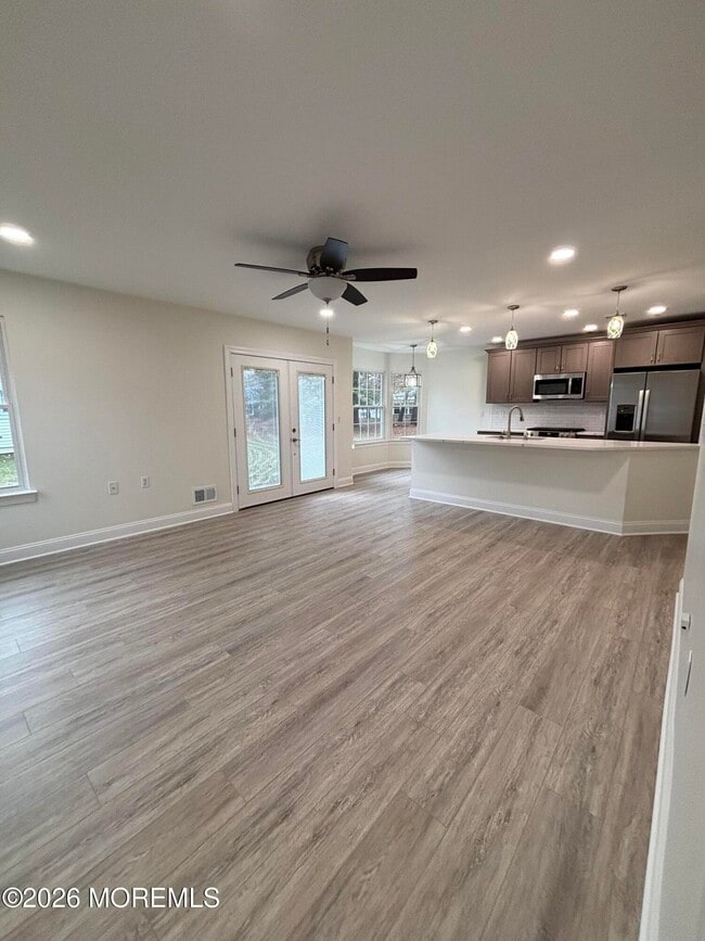 Building Photo - 2 Sheffield Pl