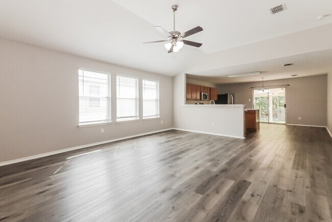 Building Photo - 1410 Post Oak Trail