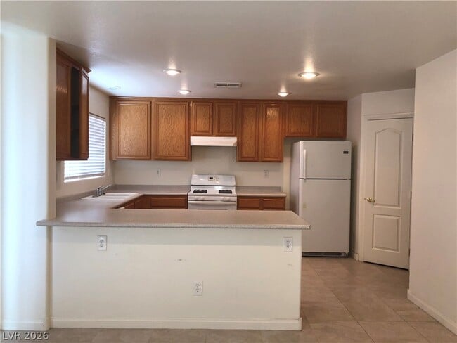 Building Photo - 275 Calvino Ave