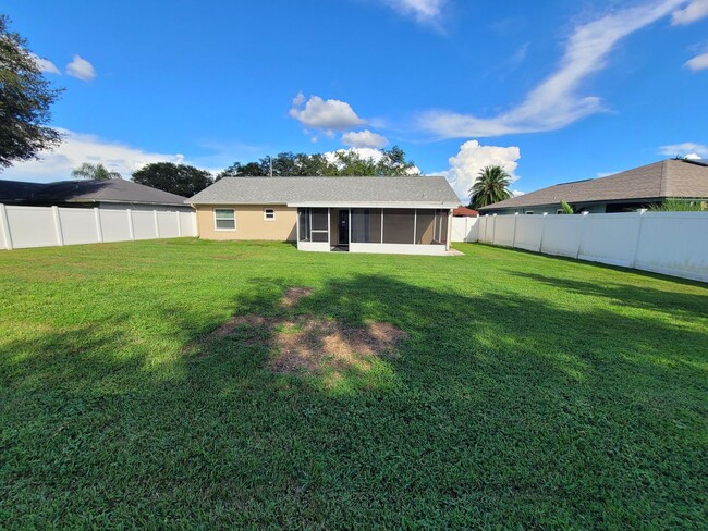 Building Photo - Rental - 2 bedroom