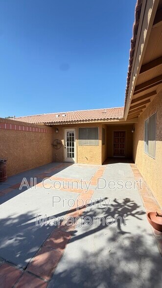 Building Photo - 82092 Cochran Dr