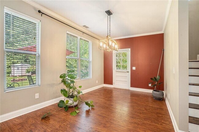 Building Photo - 2061 Hutton Dr