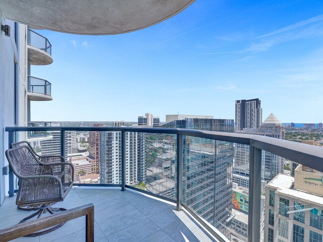 Building Photo - 100 E Las Olas Blvd