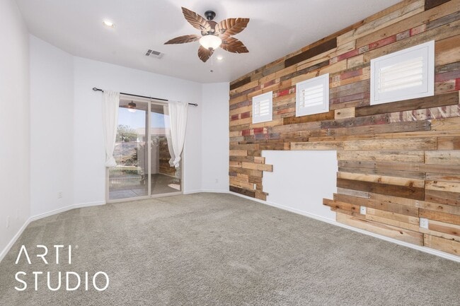 Building Photo - Beautiful 2-bedroom 2-bathroom and 2-car garage located in a gated community