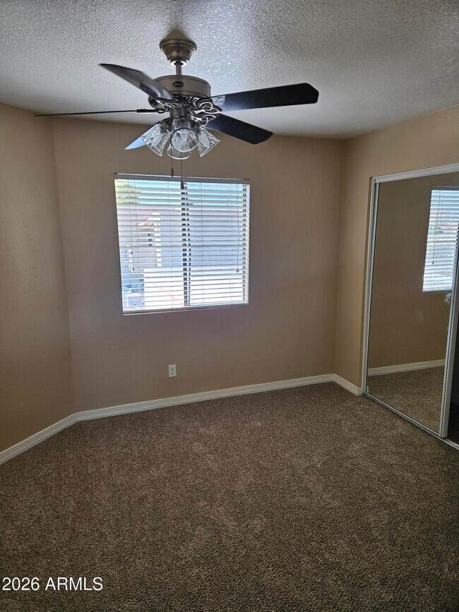 Building Photo - 835 N Granite Reef Rd