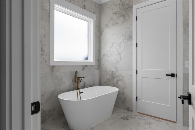 Building Photo - 407 Buford