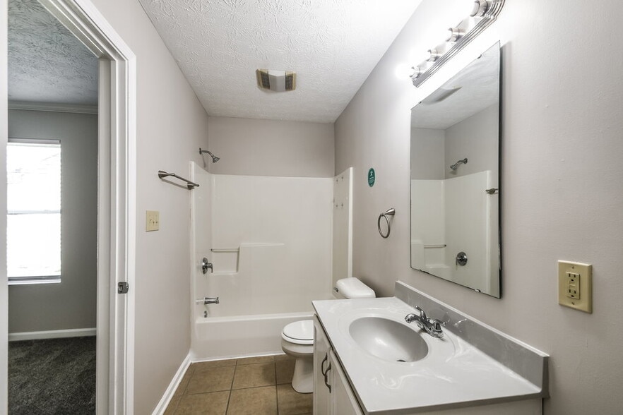 Building Photo - 12719 Spurrington Way