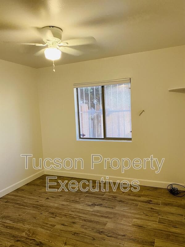 Building Photo - 9599 N Crestone Dr