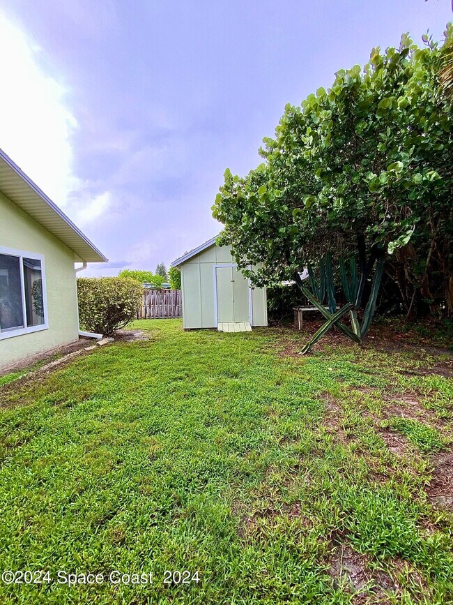 Building Photo - 190 Richards Rd