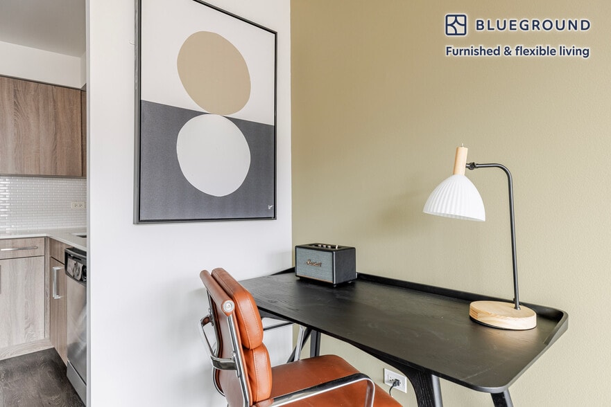 Building Photo - 901 S Ashland Ave