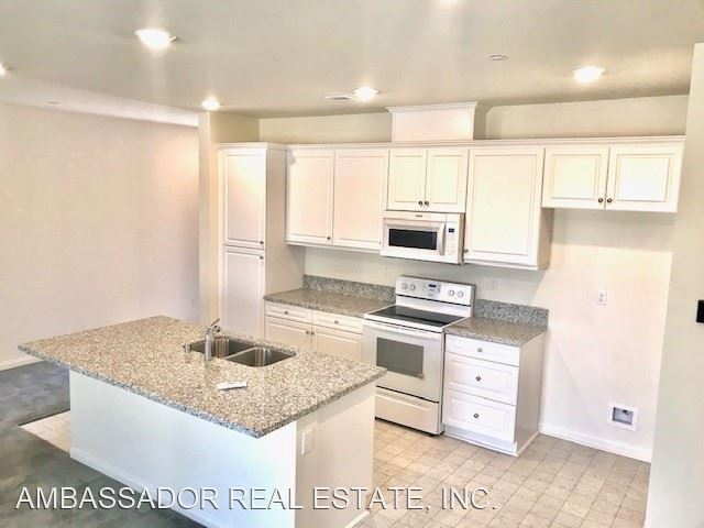 Building Photo - 3 br, 2.5 bath House - 1396 Palo Verde Way...