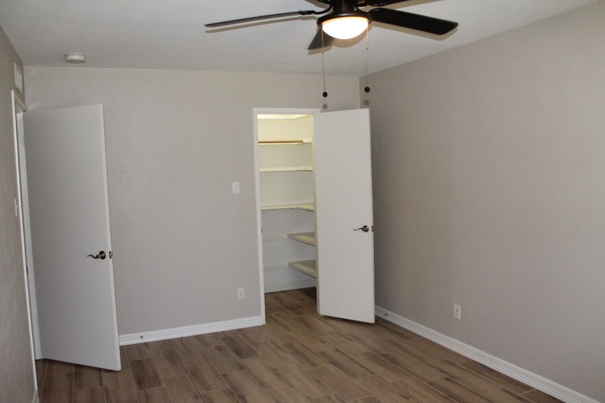Building Photo - 4208 Arbor Dr