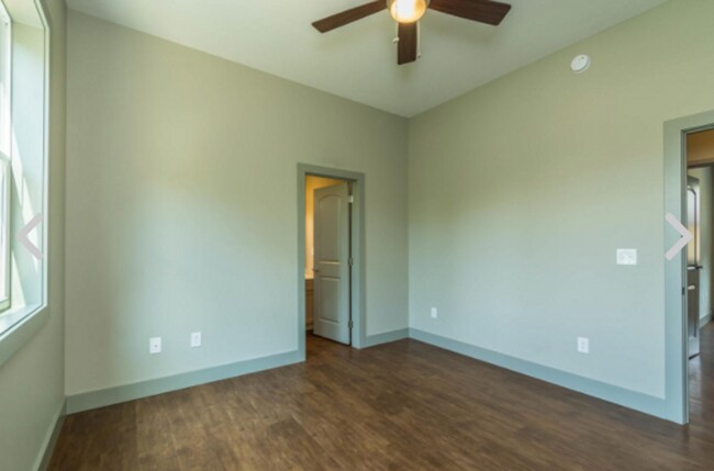 Building Photo - 1309 N Washington St