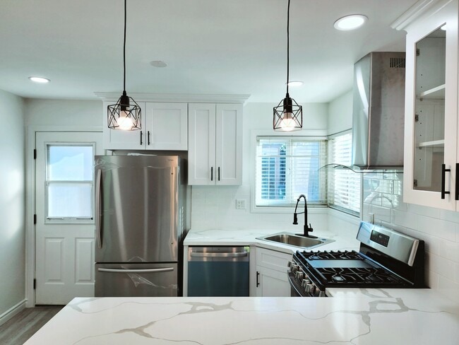 Building Photo - 4804 Del Amo Blvd