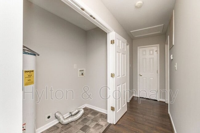 Building Photo - 1506 New York Ave