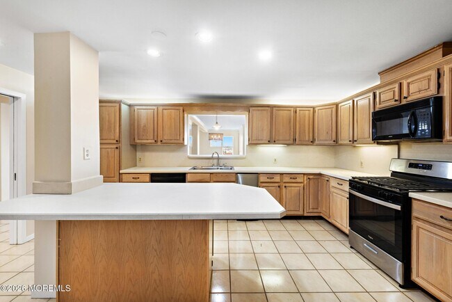 Building Photo - 300 Ocean Ave N