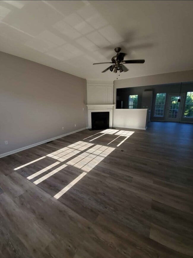 Building Photo - 105 Ruby Walk Dr
