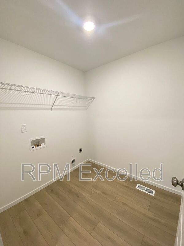 Building Photo - 14539 203rd Ave E