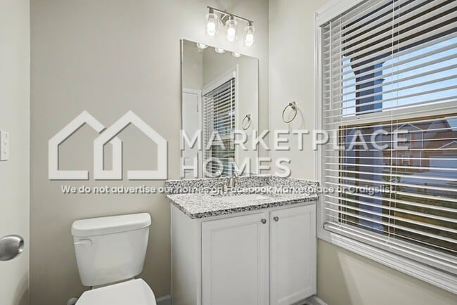 Building Photo - 256 W L Miller Dr