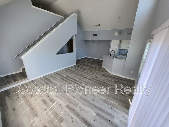 Building Photo - 9232 Lake Chase Island Way