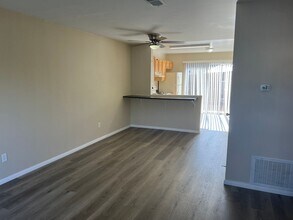 Building Photo - Updated 2BR/1BA 2 Story Townhome in Park Like setting in Santee