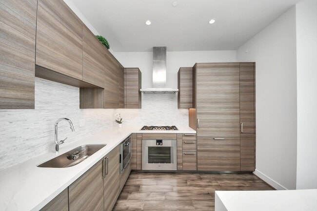 Building Photo - 4521 San Felipe St