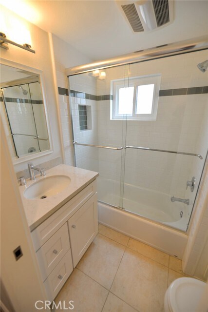 Building Photo - 259 Avenida Granada