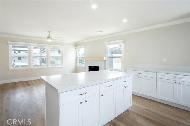 Building Photo - 230 Avenida Miramar