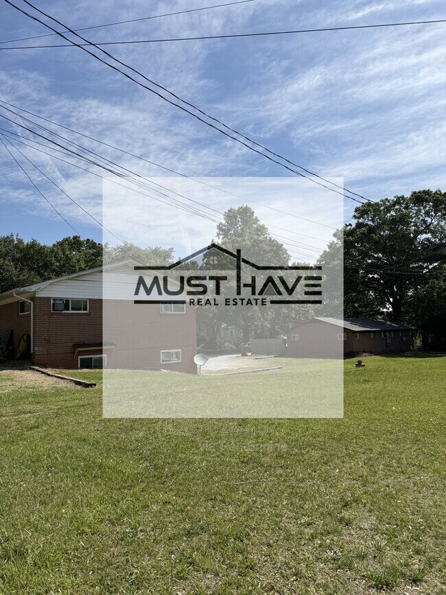 Building Photo - 4390 Sawmills School Rd